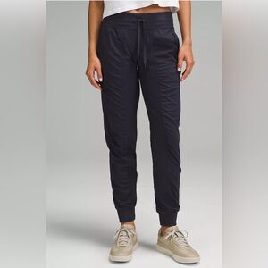 lululemon mid rise dance studio joggers size 4